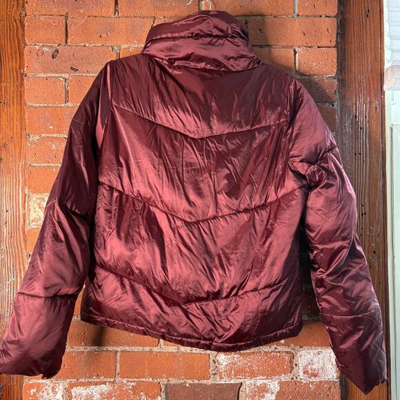 Abercrombie & Fitch A&F Satin Mini Puffer Jacket Sz M Burgundy Red Coat - Picture 6 of 13